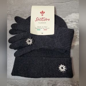 NWT Stil Estro Knit Hat and Gloves Set. Dark Grey. Rhinestones. Made In Italy.